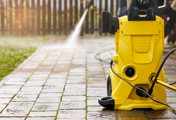 Best Sidewalk and Walkway Cleaning  in Elmore, OH